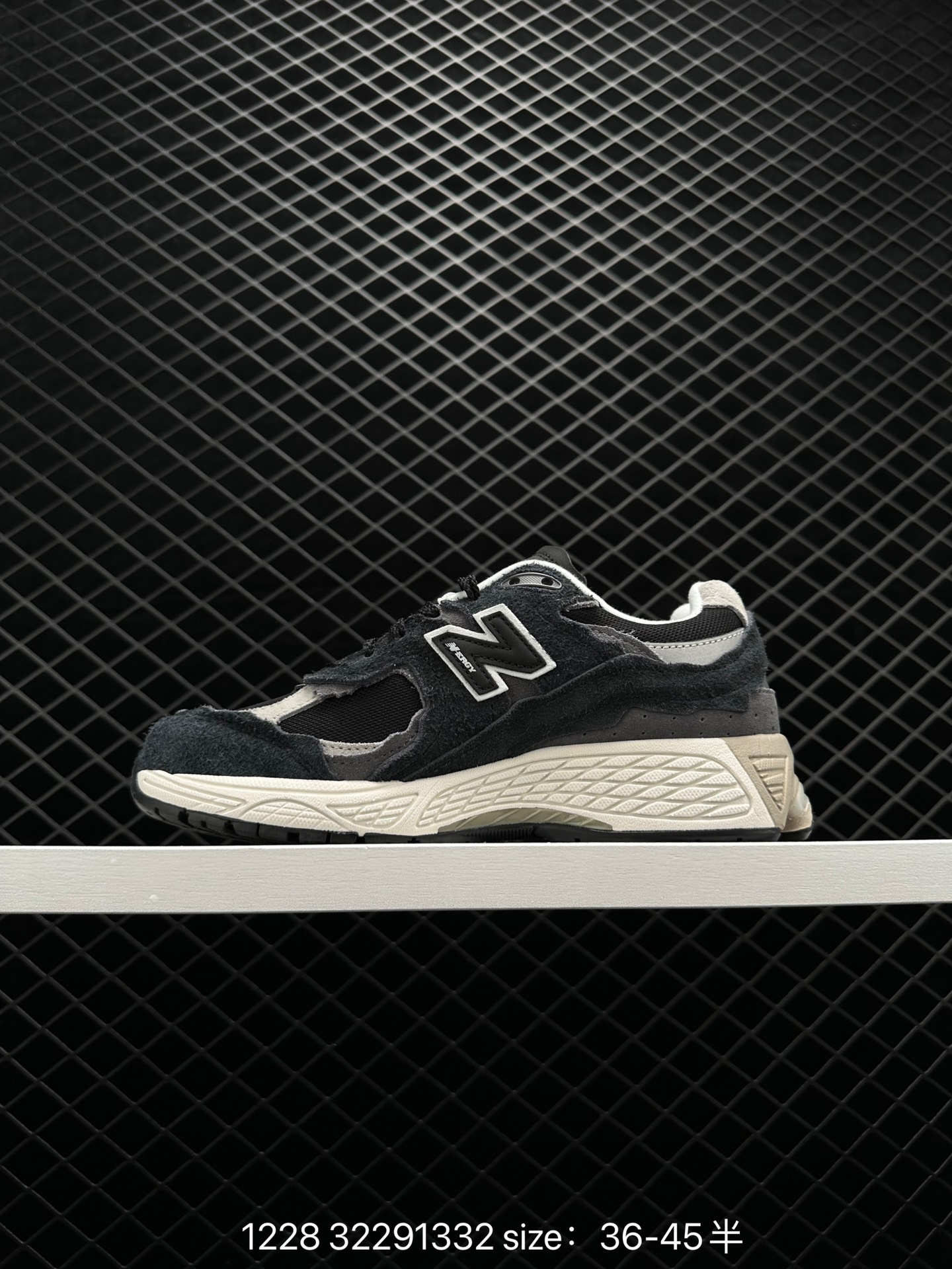 New Balance   ML2002RBA